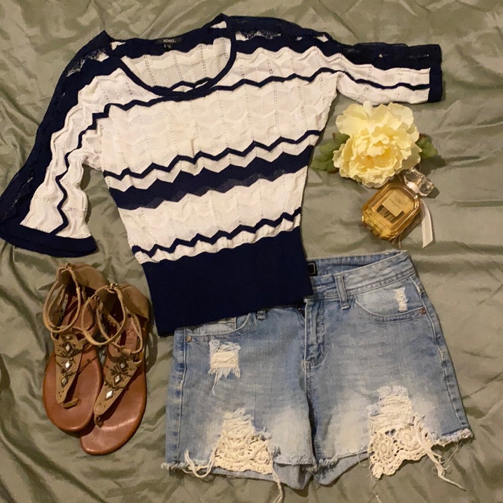 Sweater shirt, sheer